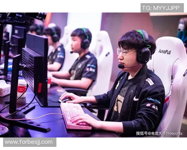 esports数据和平精英战术分析RNG盯防策略与实战应用全解析 esports数据和平精英战术分析RNG盯防策略与实战应用全解析